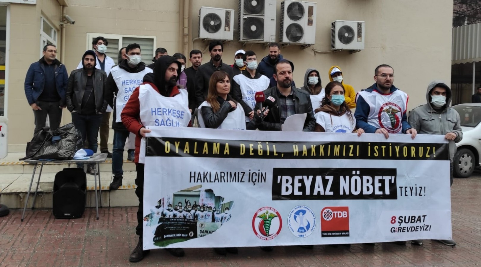 Şanlıurfa'da sağlık çalışanları ‘beyaz nöbet’te!