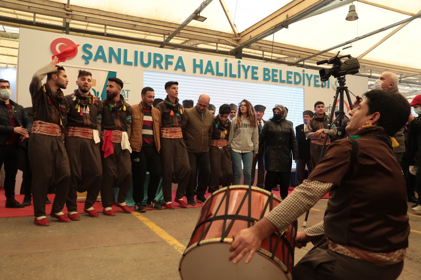 Haliliye Belediyesi İzmir’deki Şanlıurfa Tanıtım Günleri’ne katıldı