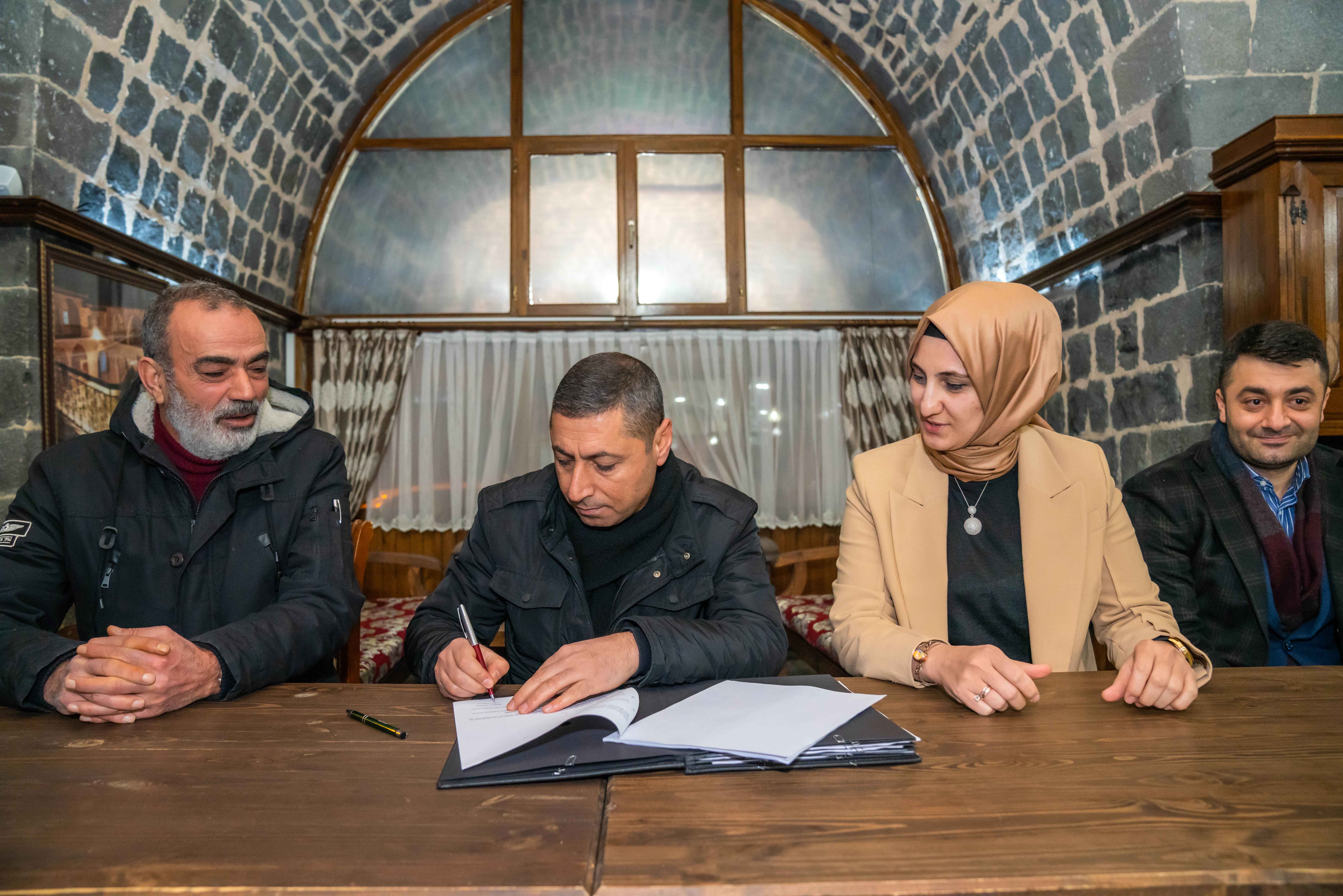 Belediye bünyesindeki kadrolu çalışanlara zam!