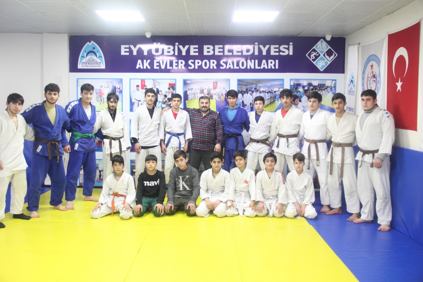 Eyyübiyeli gençlerden Başkan Kuş’a teşekkür