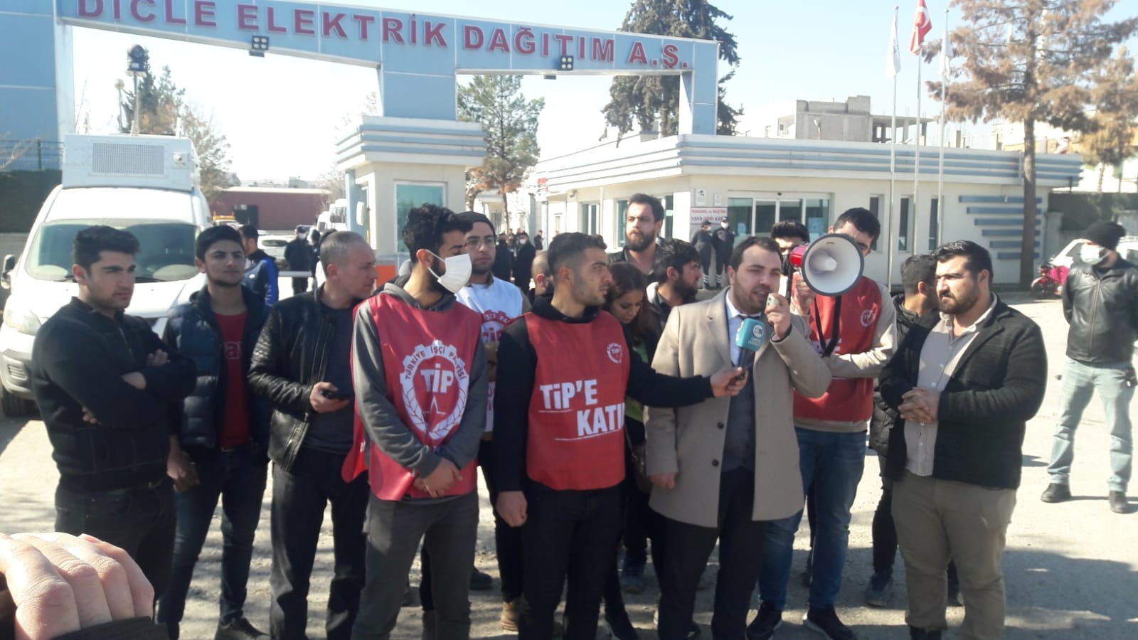 Urfa’da TİP elektrik faturalarını protesto etti