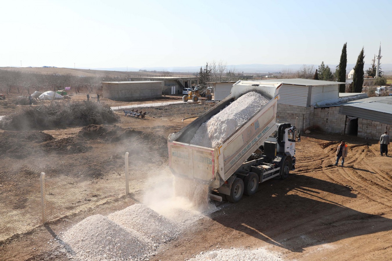 Haliliye’de 3 kırsal mahallede yol çalışması