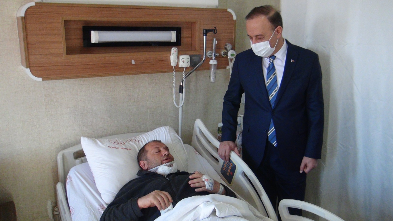Vali Erin’den yaralıya geçmiş olsun ziyareti
