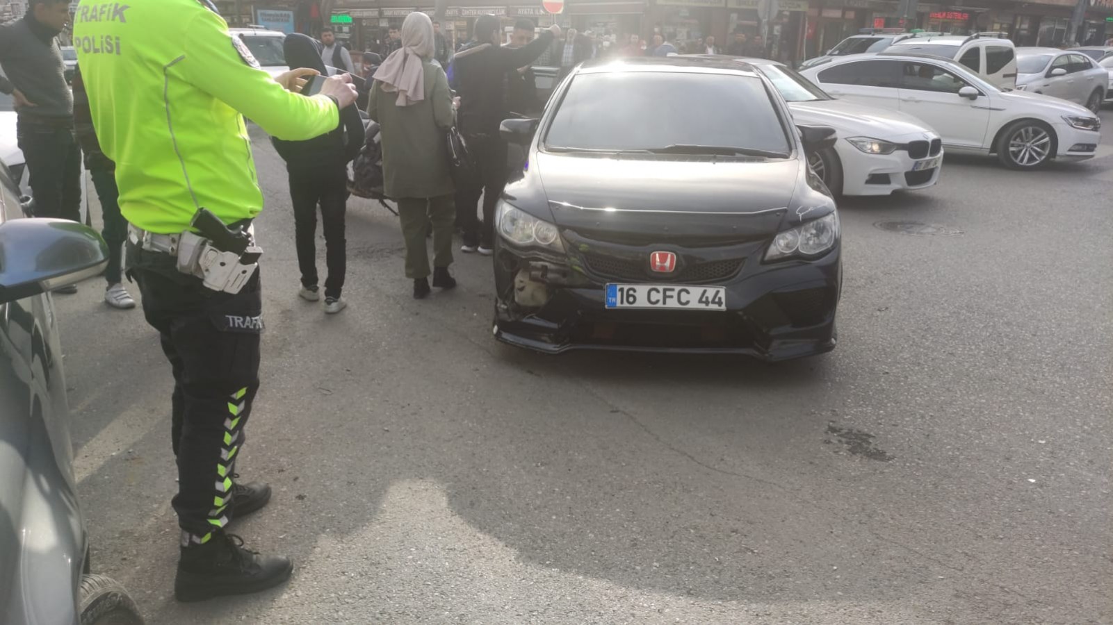 Şanlıurfa'da otomobil yayaya çarptı!