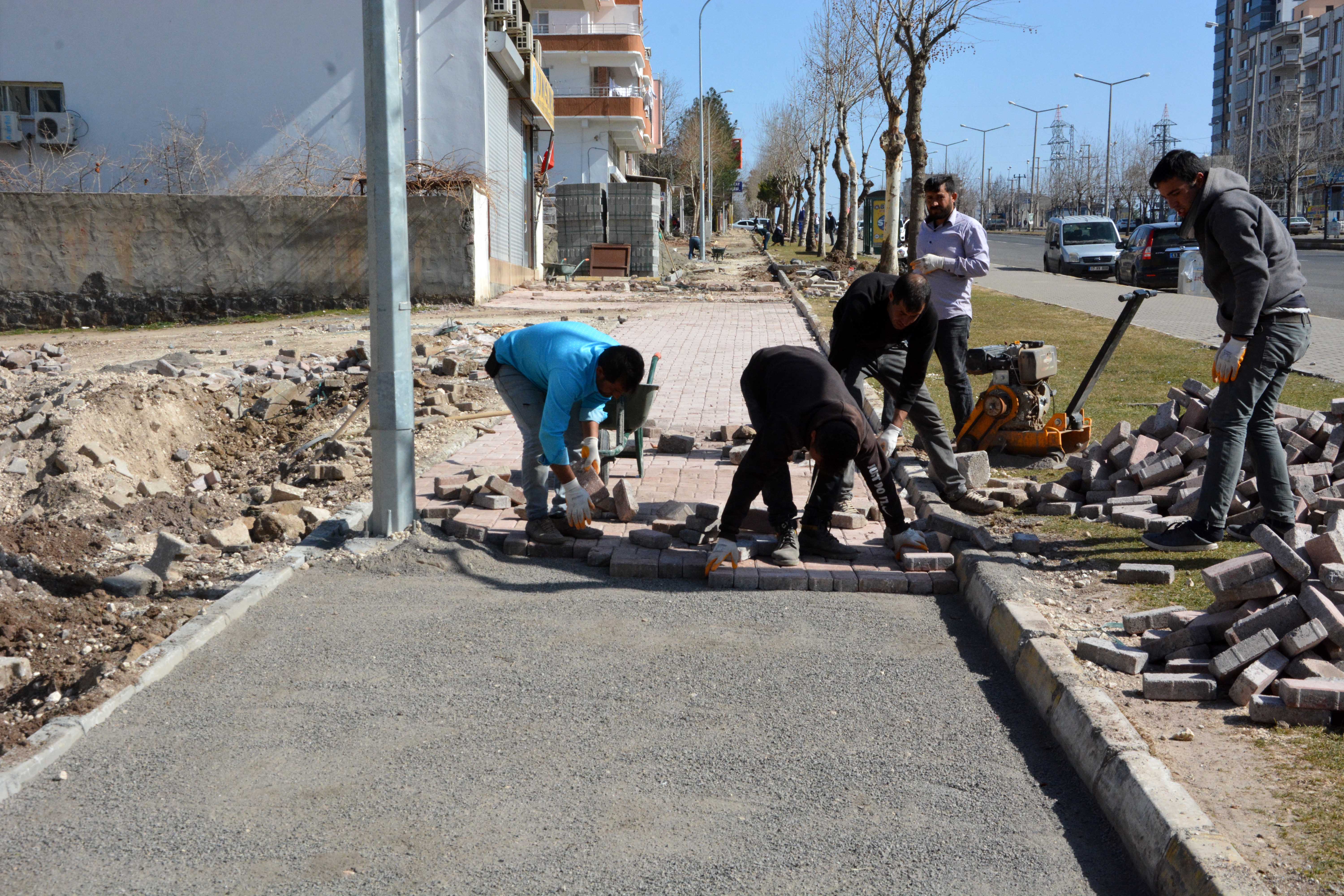Siverek’te alt yapı çalışmaları sürüyor