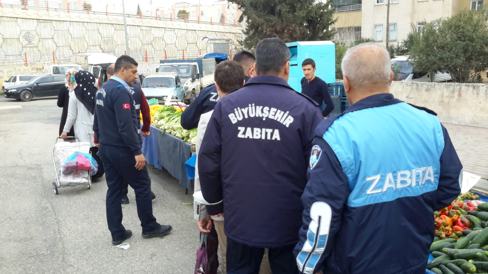 Şanlıurfa'da semt pazarları denetlendi
