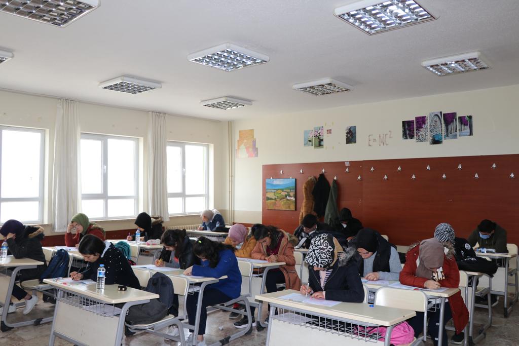 BAŞKAN AKSOY’DAN EĞİTİME TAM DESTEK