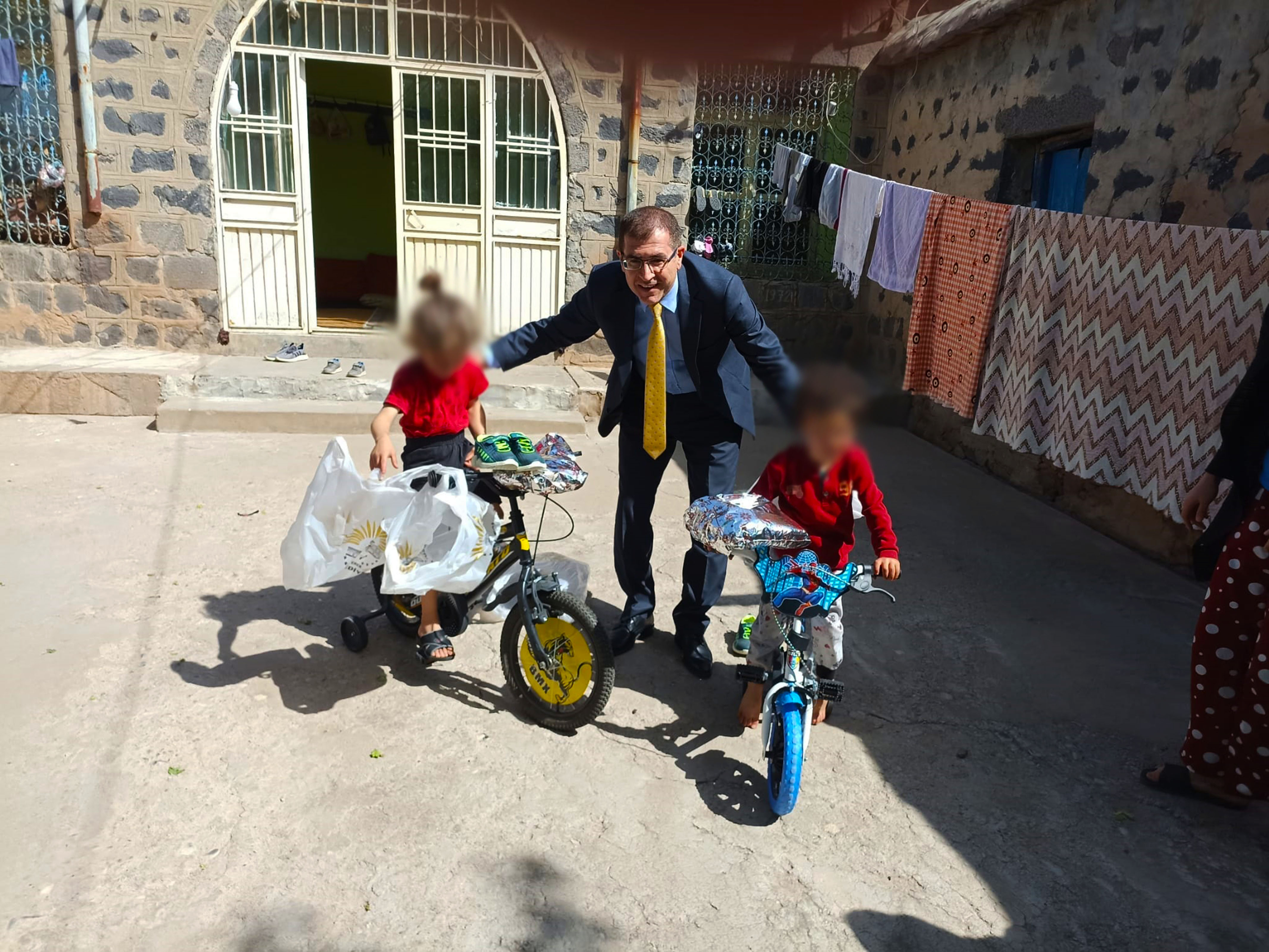Başkan Çakmak, Çaresiz Babanın Mektubuna Duyarsız Kalmadı