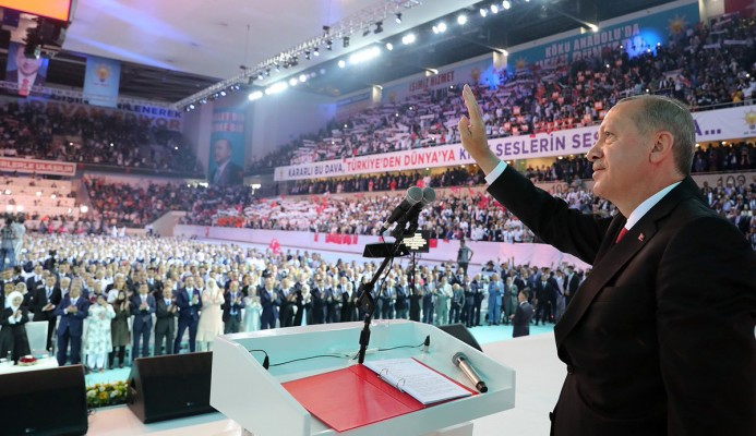 AK Parti'de Gözler Büyük Kongreye Çevrildi
