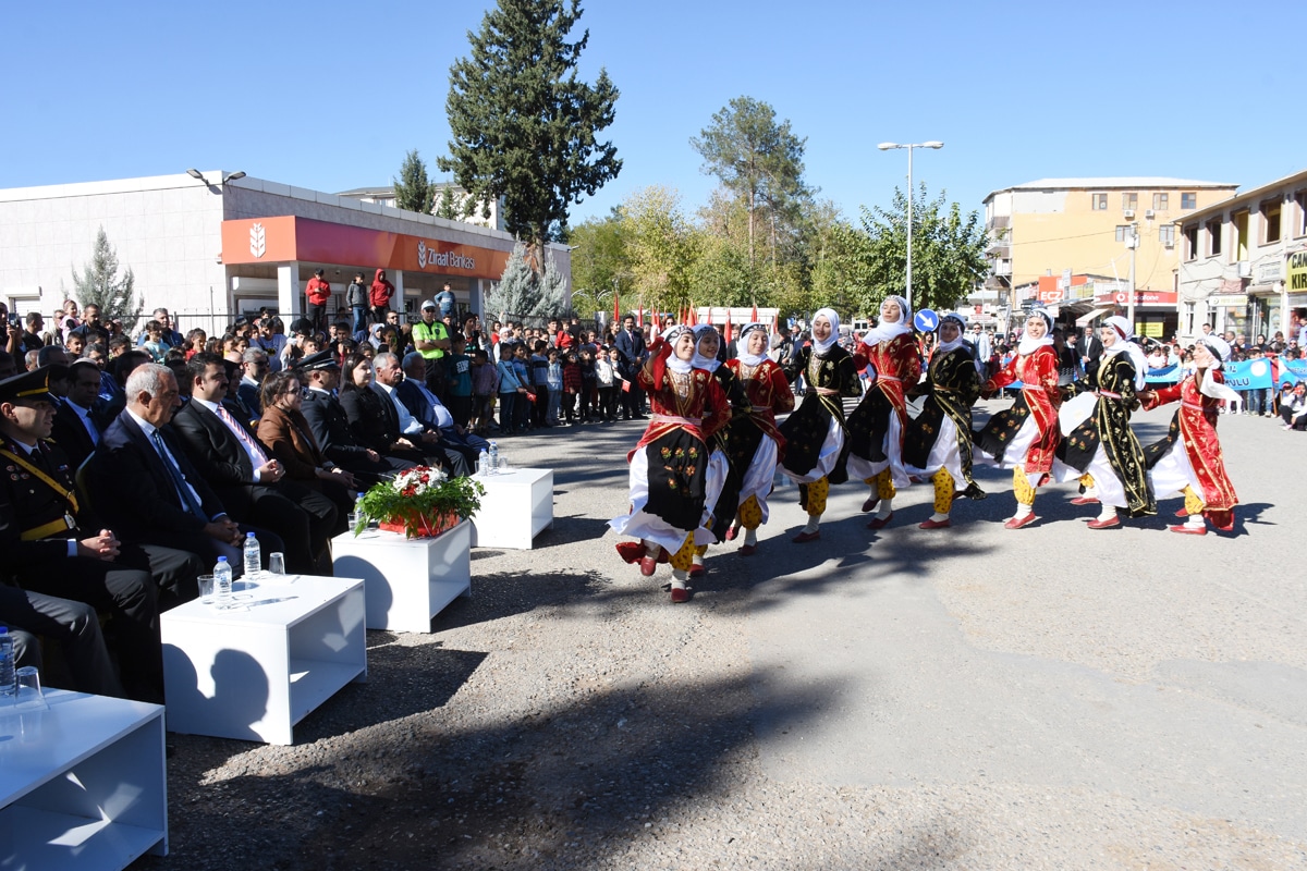 Hilvan’da 29 Ekim Cumhuriyet Bayramı Coşkulu Bir Şekilde Kutlandı