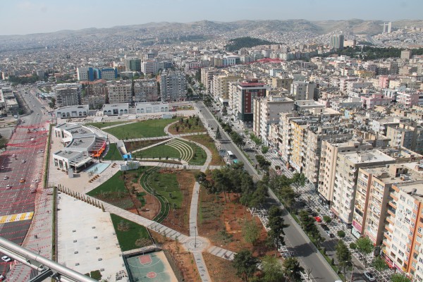 GÖÇ OLMASAYDI, TÜRKİYE'NİN EN KALABALIK ŞEHRİ ŞANLIURFA OLACAKTI