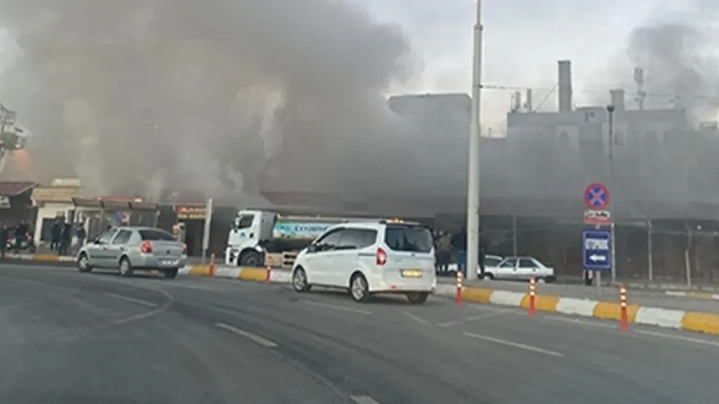 Şanlıurfa’da işyerinde yangın! Sulama aracı müdahale etti!