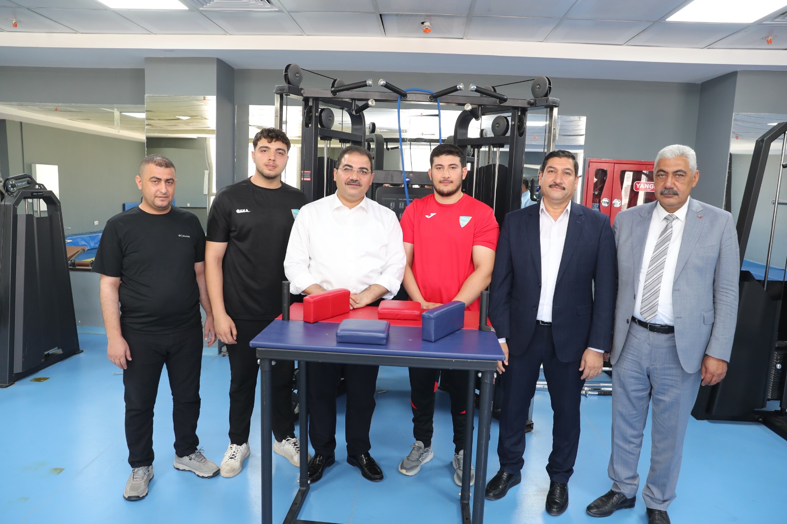 BAŞKAN CANPOLAT'TAN DÜNYA ŞAMPİYONU OCAKOĞLU'NA MORAL ZİYARETİ