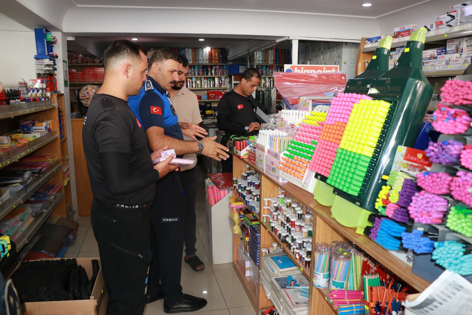 HALİLİYE’DE ZABITA EKİPLERİNDEN EĞİTİM DÖNEMİNDE HUMMALI DENETİM