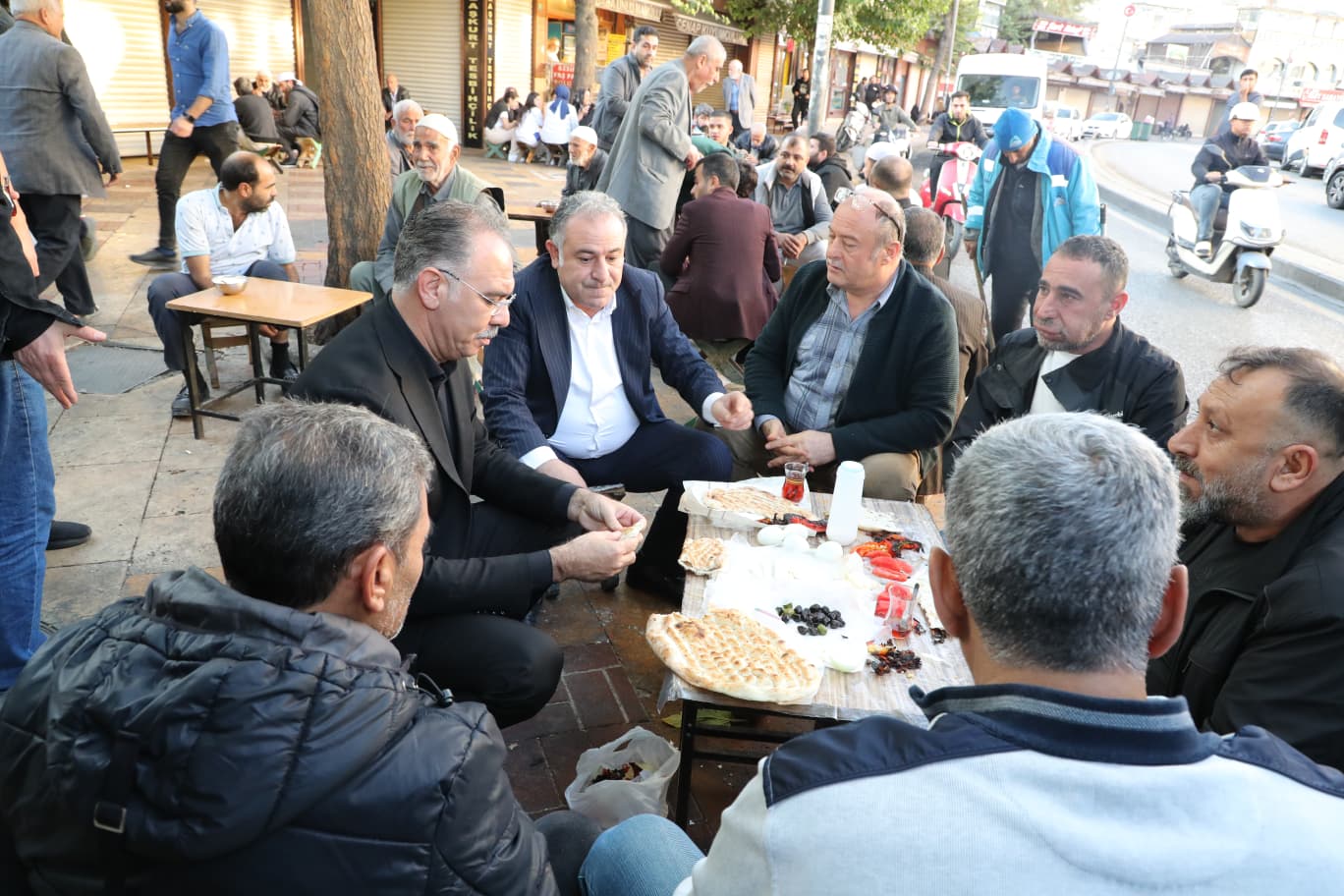 Başkan Kuş Haftaya Esnaf Ziyaretiyle Başladı