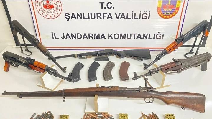 Şanlıurfa’da JASAT’tan Bir Operasyon Daha! Uzun Namlulu Silahlar Ele Geçirildi!