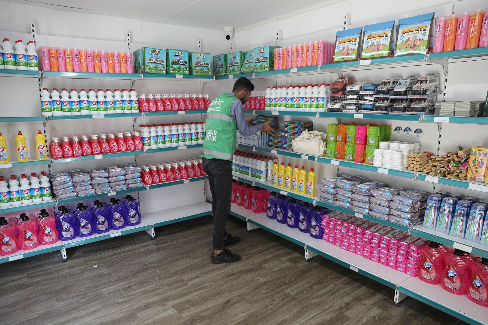 HALİLİYE BELEDİYESİ, SIFIR ATIK MARKET SAYISINI ALTIYA YÜKSELTTİ