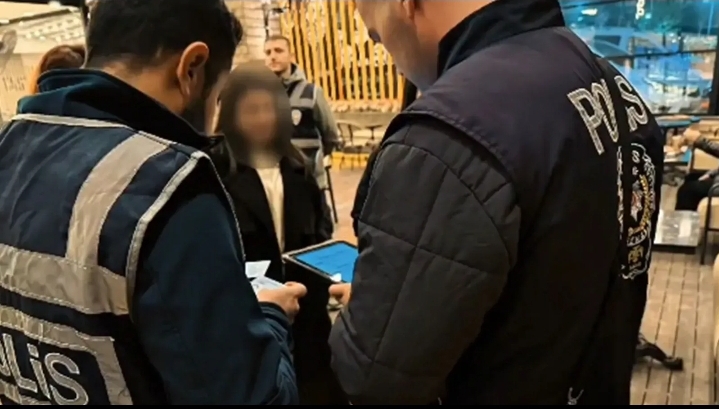 Şanlıurfa’da aranan şahıslar yakalandı! Suç unsurları ele geçirildi!