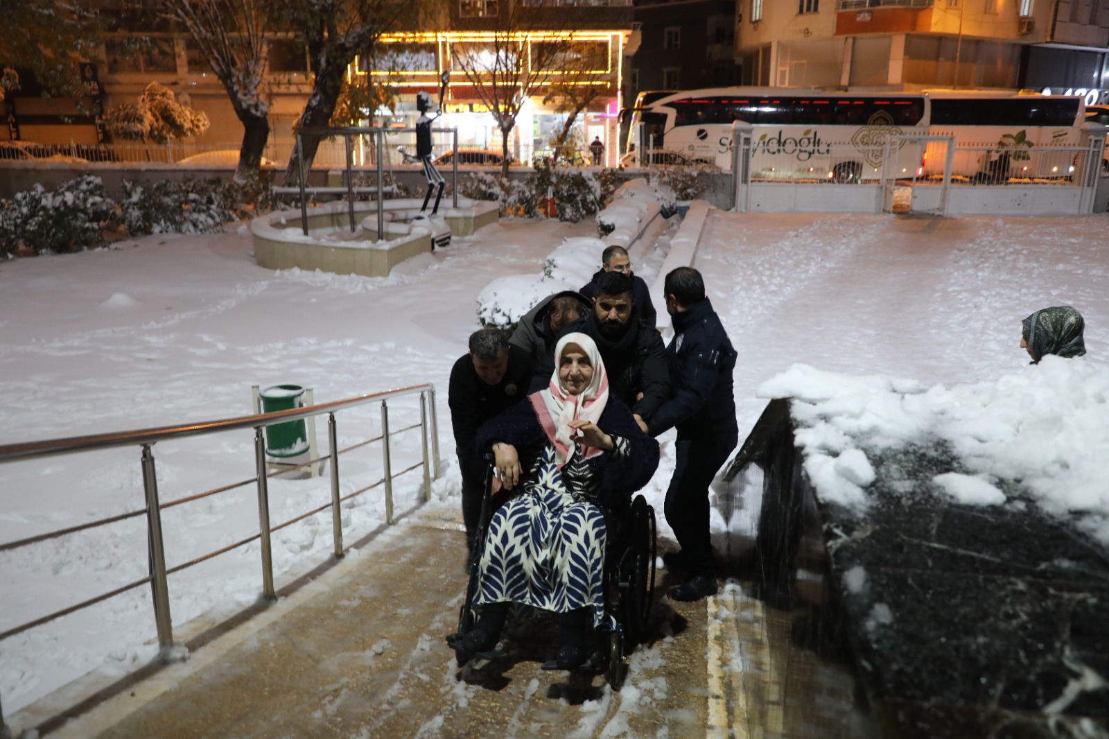 Başkan İnan’dan Örnek Kriz Yönetimi