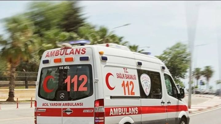 Urfa’da feci kaza! Yolun karşısına geçerken otomobil çarptı!