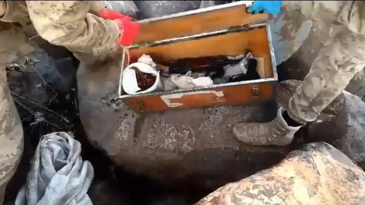 Cephane sanki! Şanlıurfa'da 9 adrese baskın!