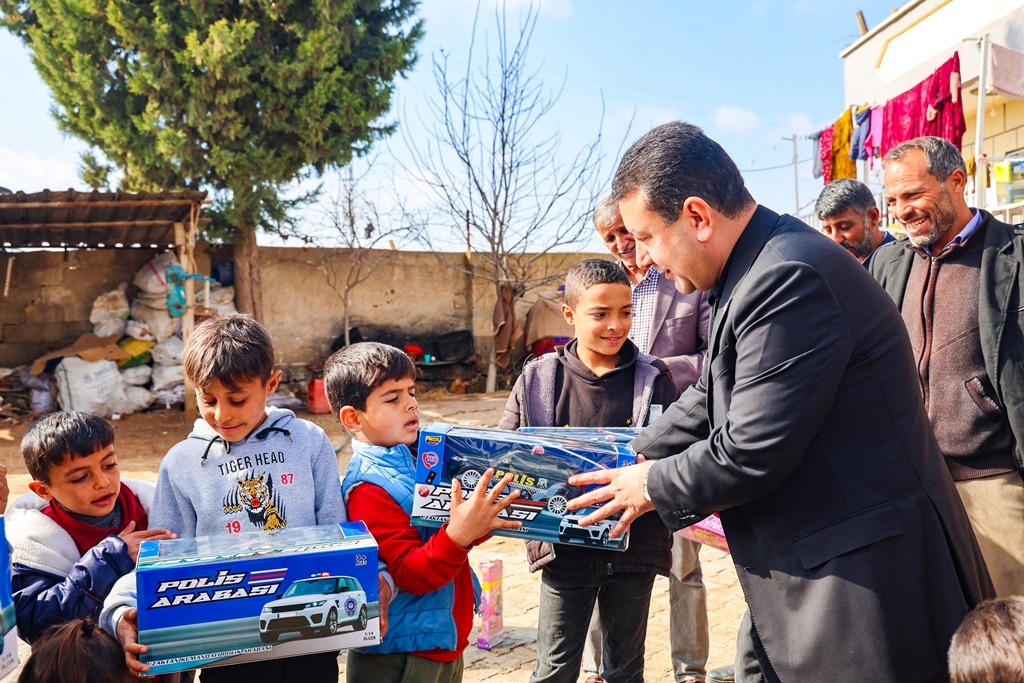 BAŞKAN ÖZYAVUZ'DAN HALİL GÜNDÜZ'ÜN AİLESİNE ANLAMLI ZİYARET