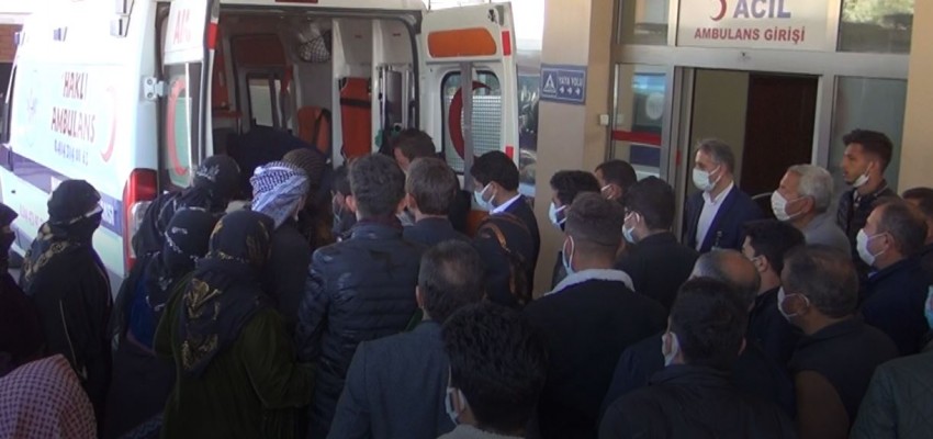 Şanlıurfa’da Havai Fişek Gencin Elinde Patladı