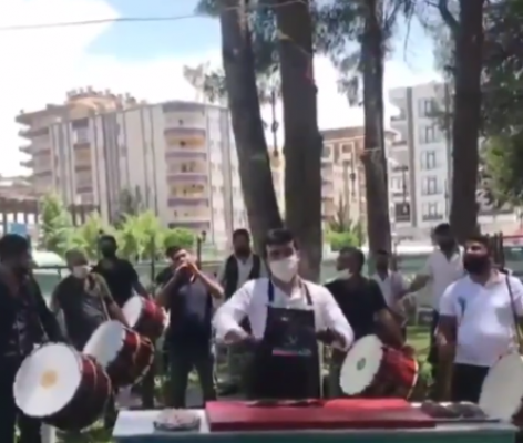 Şanlıurfa'da Ciğere Davullu Zurnalı Karşılama