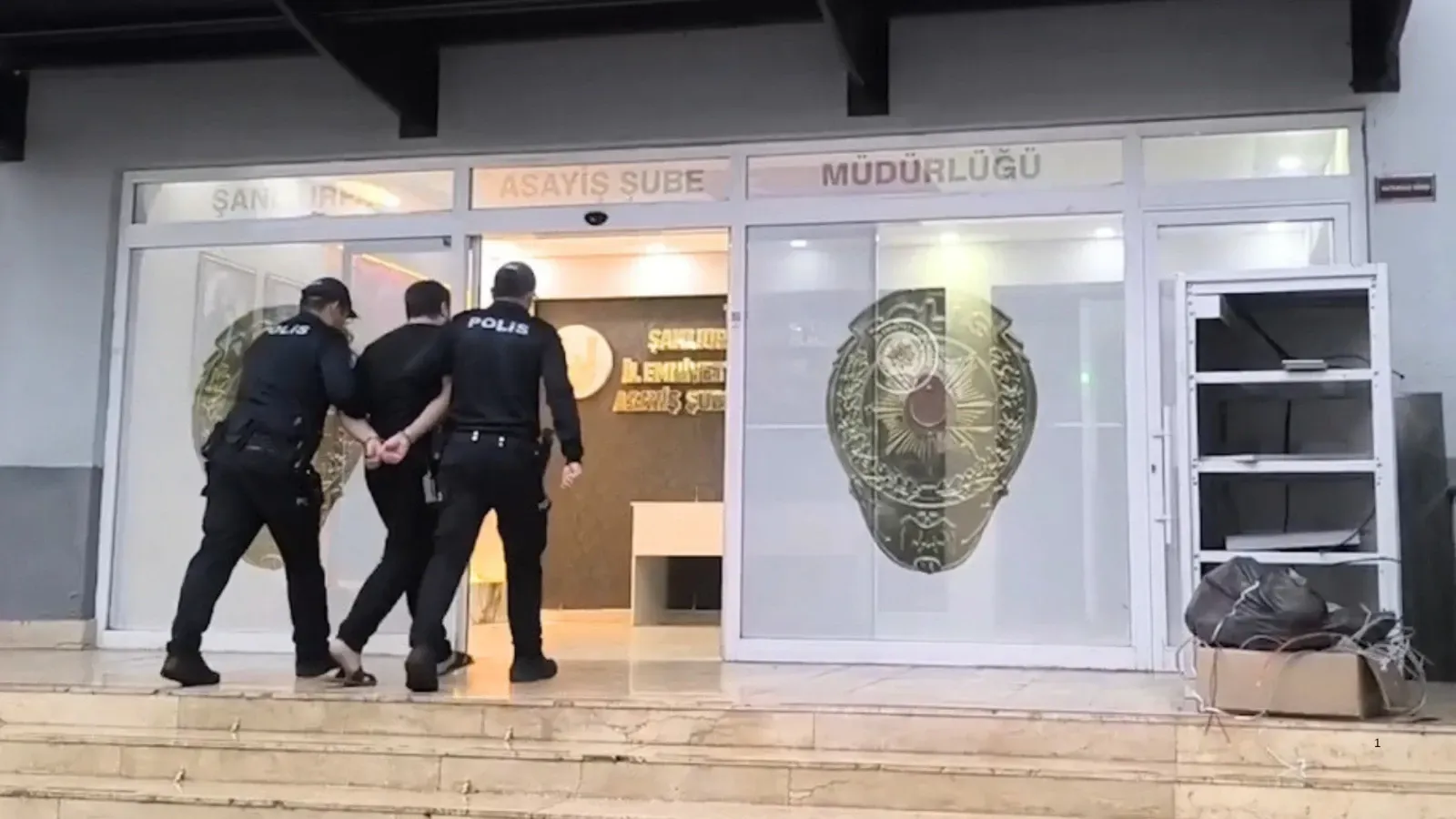 17 farklı mahkemece aranan şahıs yakayı ele verdi!